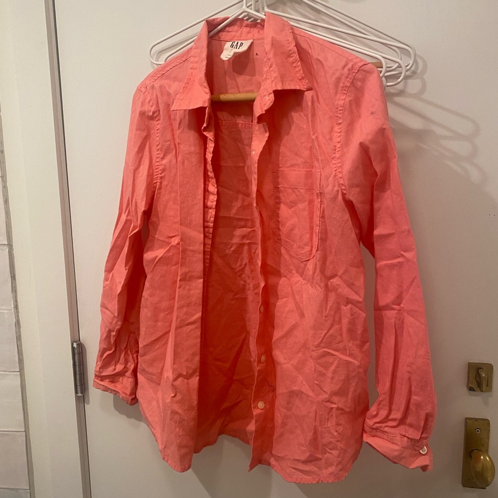 GAP Coral Button Down Shirt - Size Small